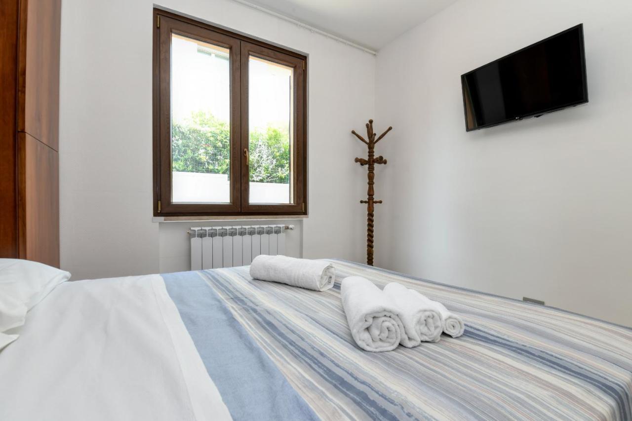 My Desenzano Holiday Apartment Desenzano del Garda Bagian luar foto