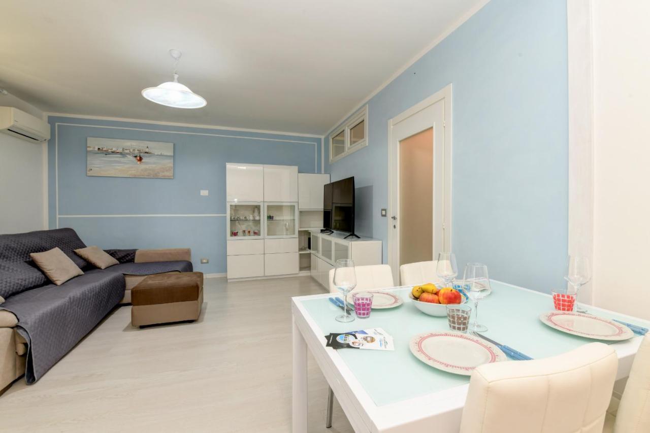 My Desenzano Holiday Apartment Desenzano del Garda Bagian luar foto